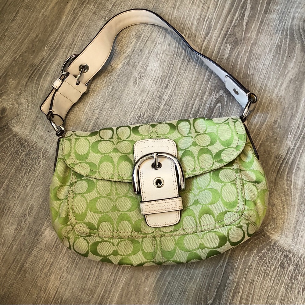 SOLD ❌Coach Signature Soho Shoulder Bag